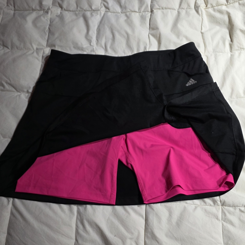Adidas Black Pink Short Skort. - Picture 2 of 13